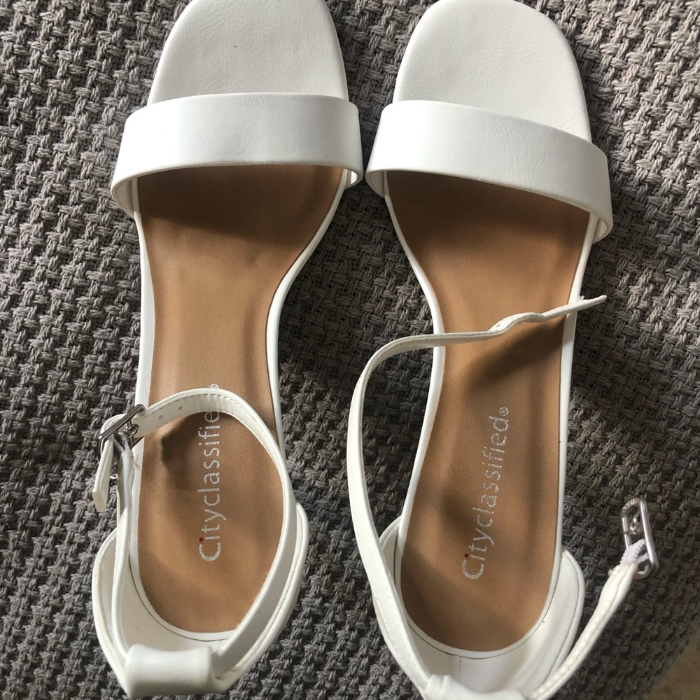 NWT White Heels